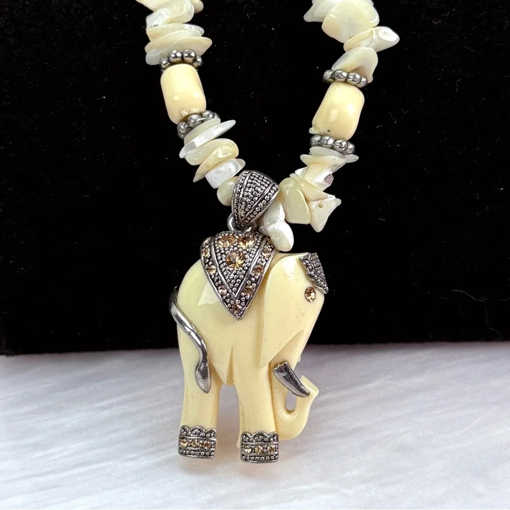 Vintage Cream Polished Stone Weighted Necklace with good luck Elephant Pendant
